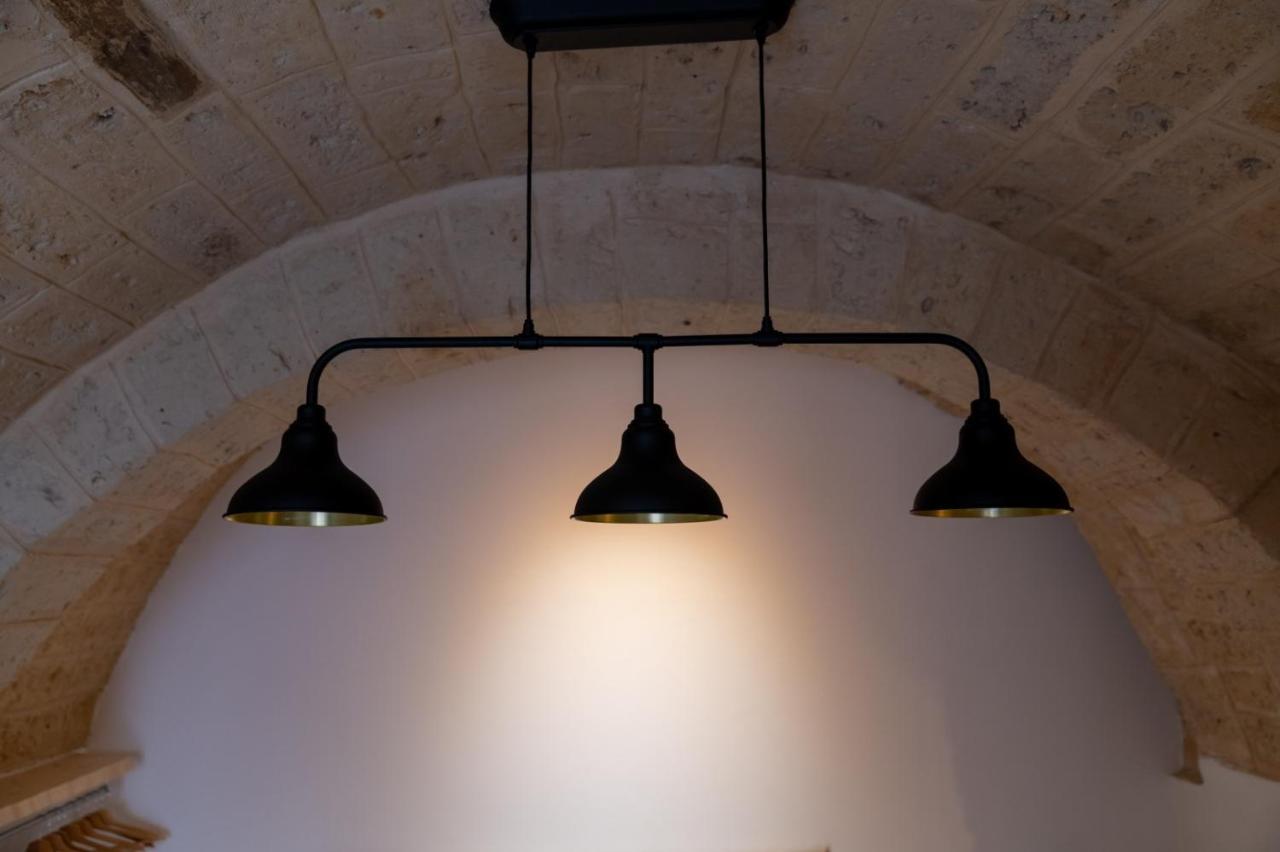 Casa Beata Elia Apartment Bari Bagian luar foto
